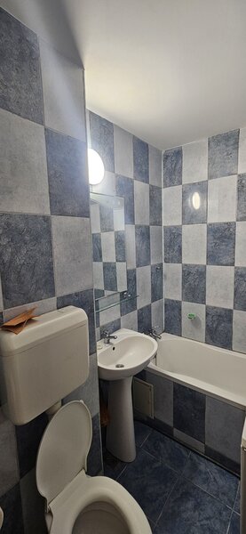 Titan, policlinica Titan in bloc D1,